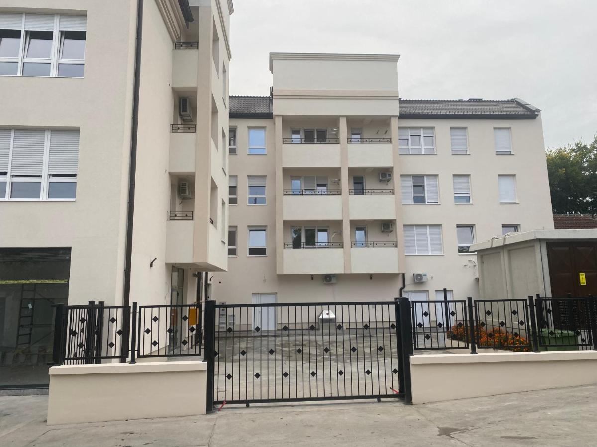 Apartman Mdb Lux Subotica Exteriér fotografie